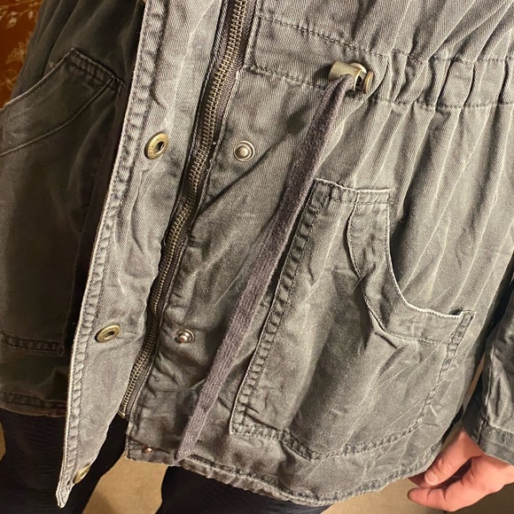 Light Jacket - Picture 2 of 6